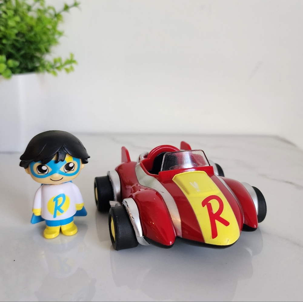 Ryan’s World Mystery Microverse “Blue Titian Ryan 2" With Race Car 🏁🦸‍♂️